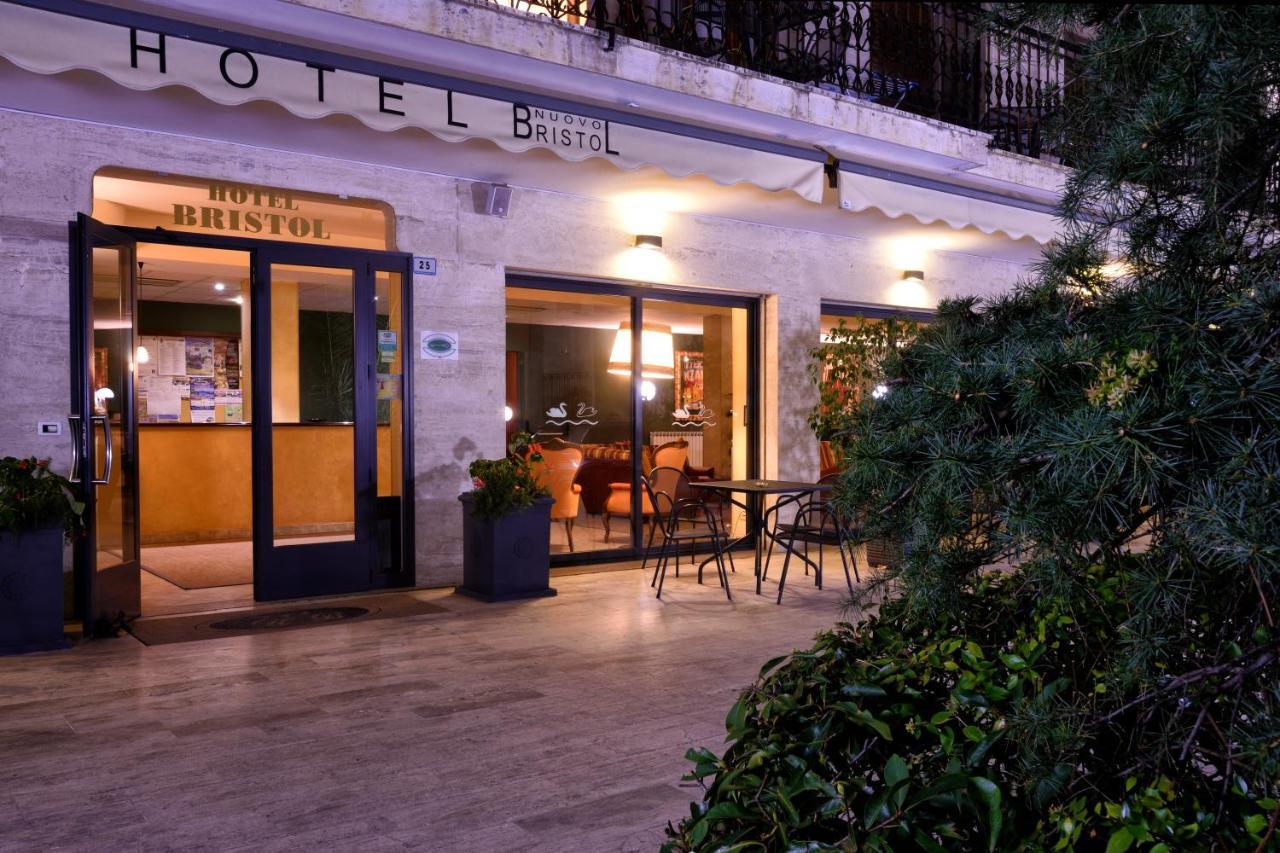 Hotel Bristol Alassio Eksteriør billede